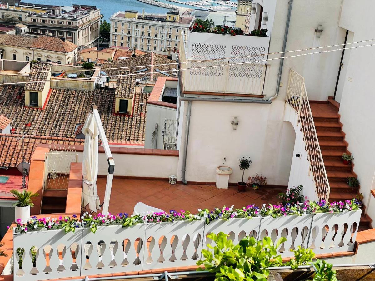 Ti Racconto Il Mare Apartment Салерно Екстериор снимка