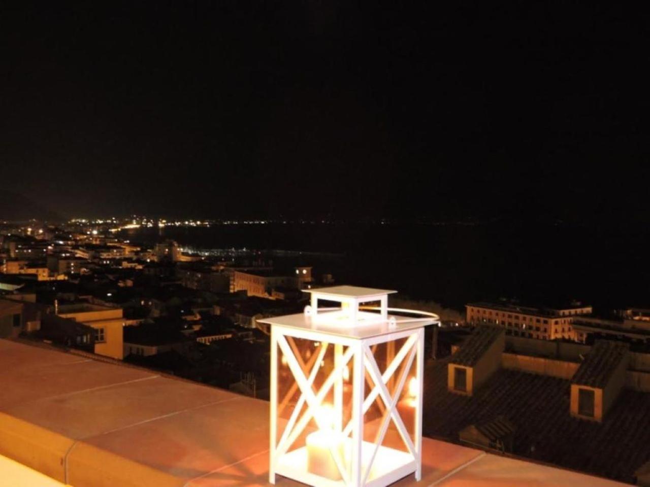 Ti Racconto Il Mare Apartment Салерно Екстериор снимка